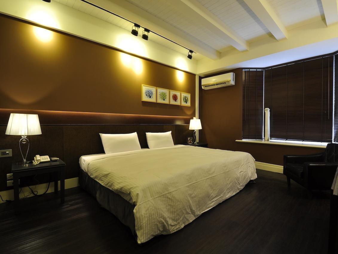 Young Motel Taitung Екстер'єр фото