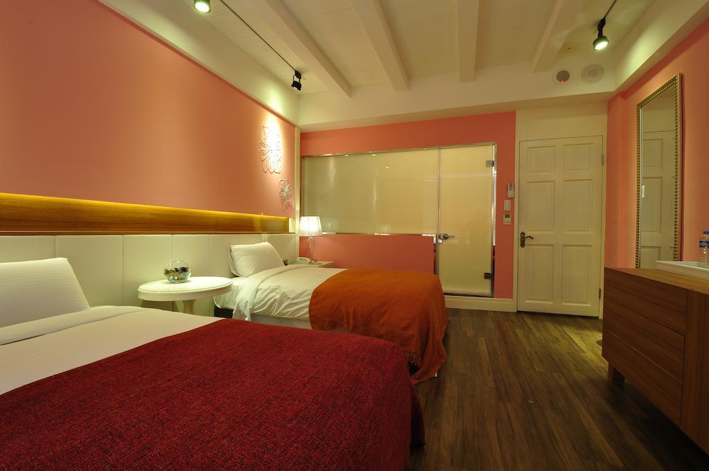 Young Motel Taitung Номер фото