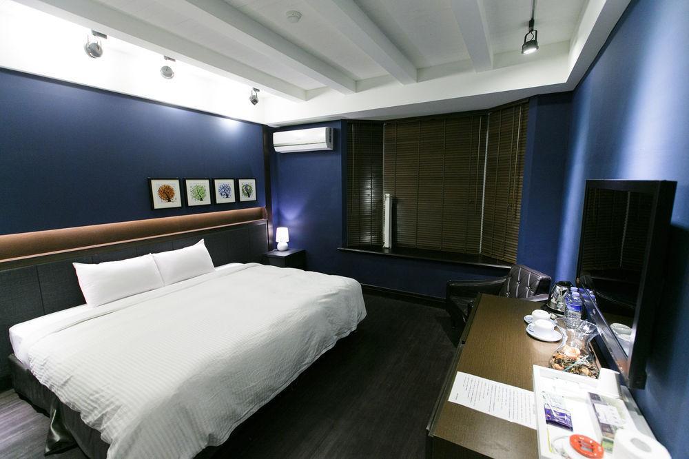 Young Motel Taitung Екстер'єр фото