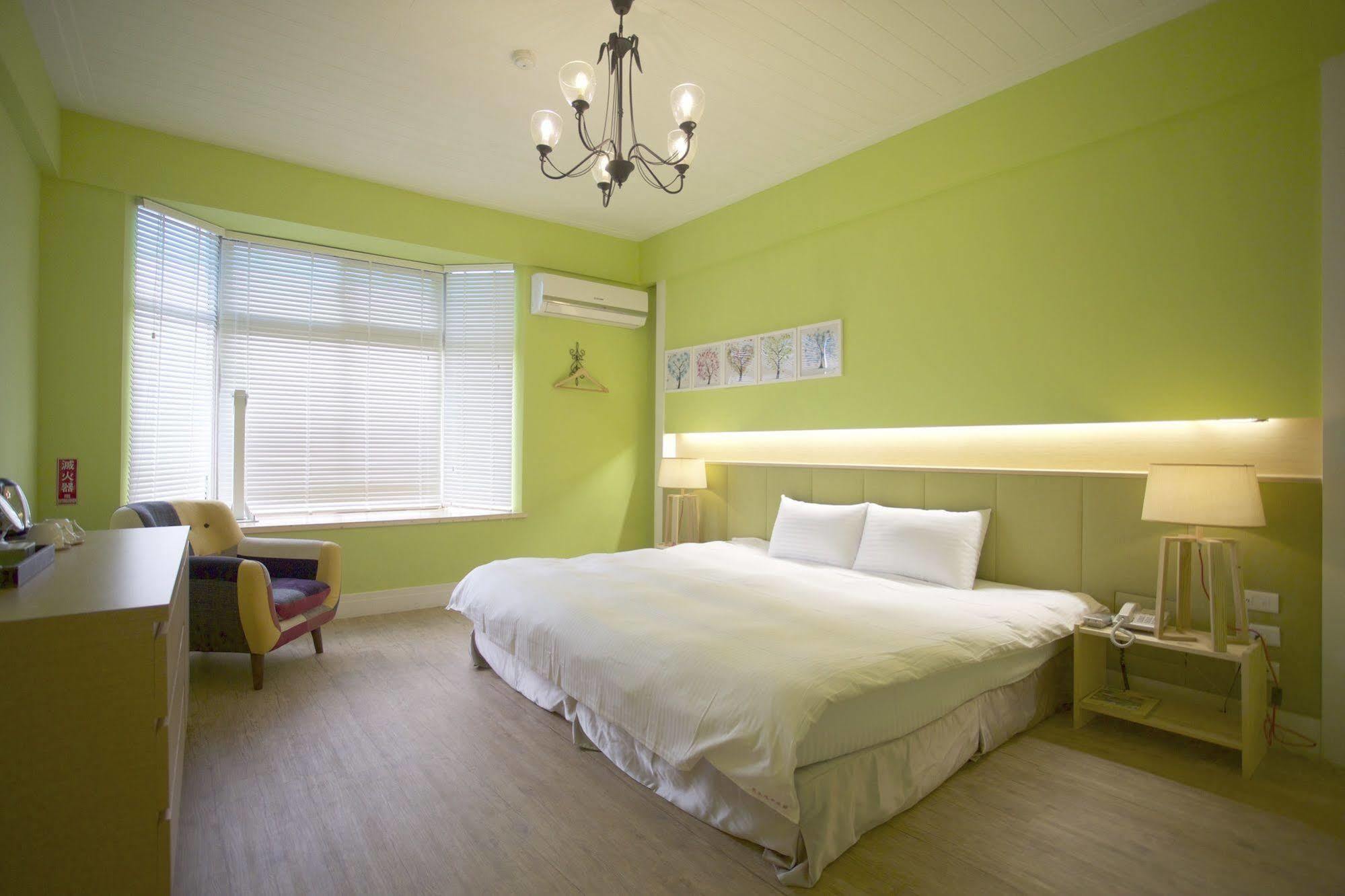 Young Motel Taitung Екстер'єр фото