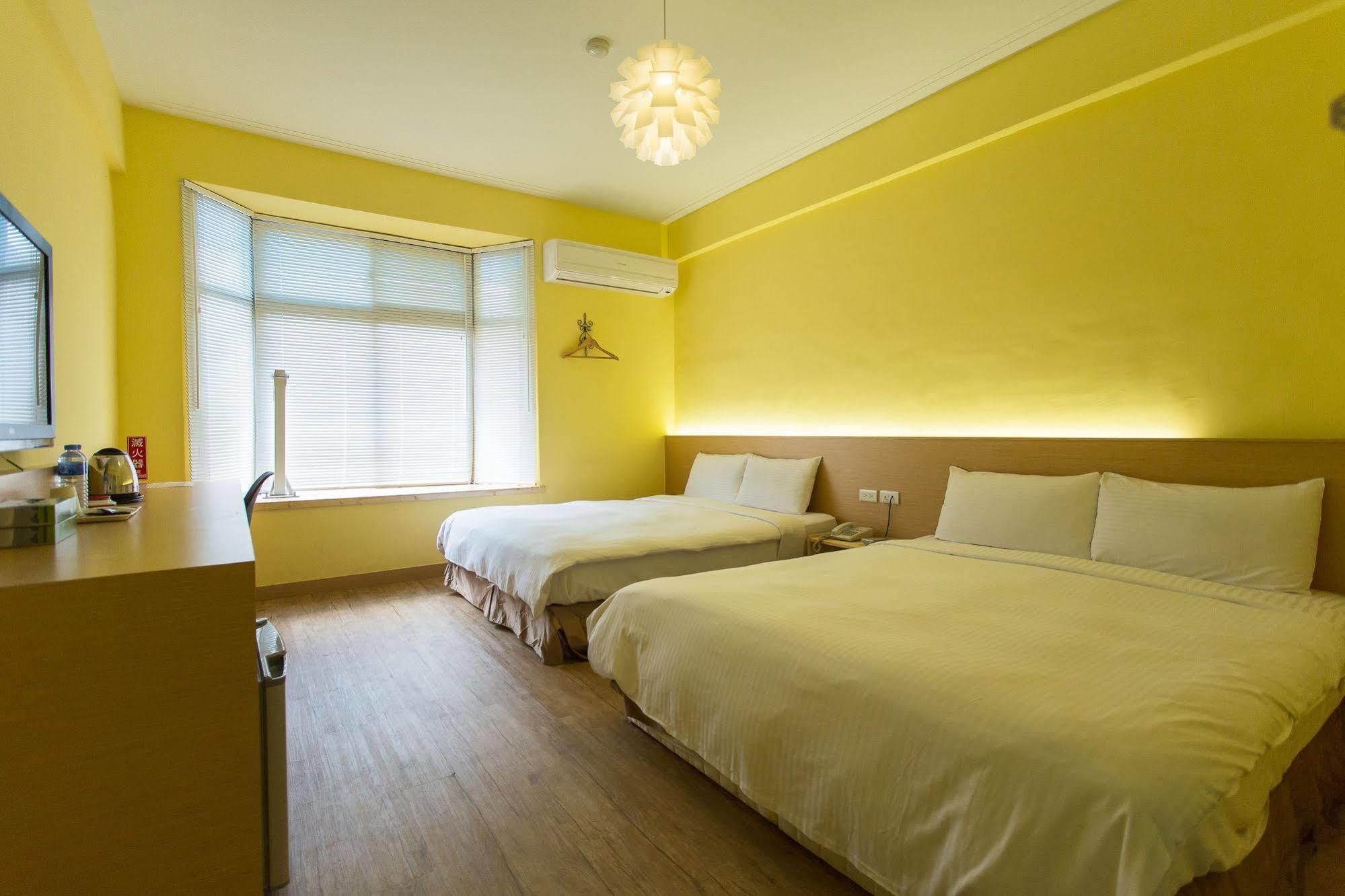 Young Motel Taitung Екстер'єр фото